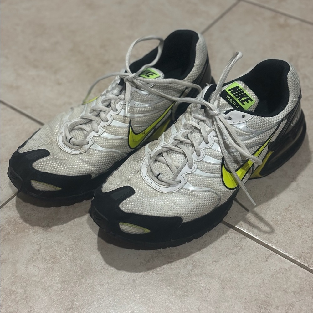 Nike Air Max Torch 4 White Black Volt CK0061-100 Running Shoes Mens Size 12